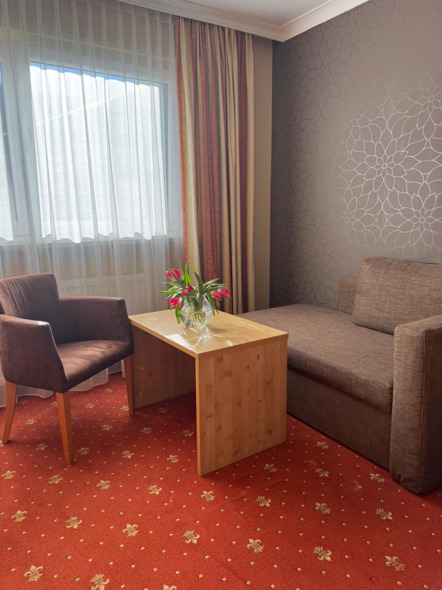 Hotel Mesnerwirt ヴェステンドルフ エクステリア 写真
