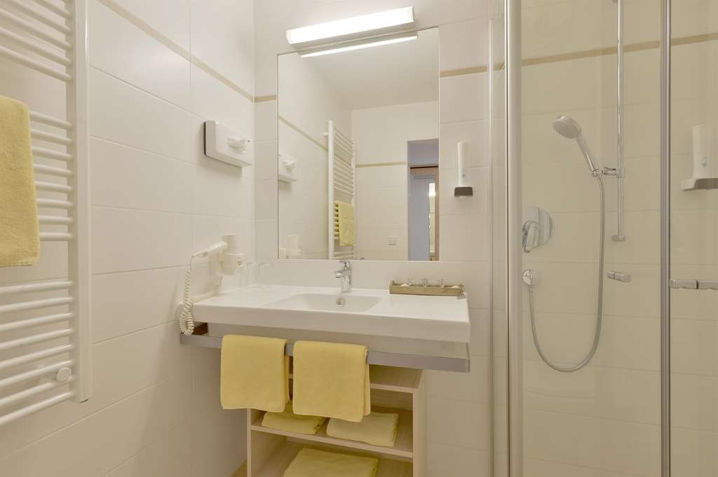 Hotel Mesnerwirt ヴェステンドルフ 部屋 写真
