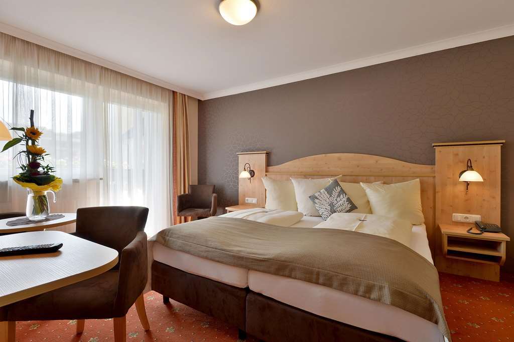 Hotel Mesnerwirt ヴェステンドルフ 部屋 写真